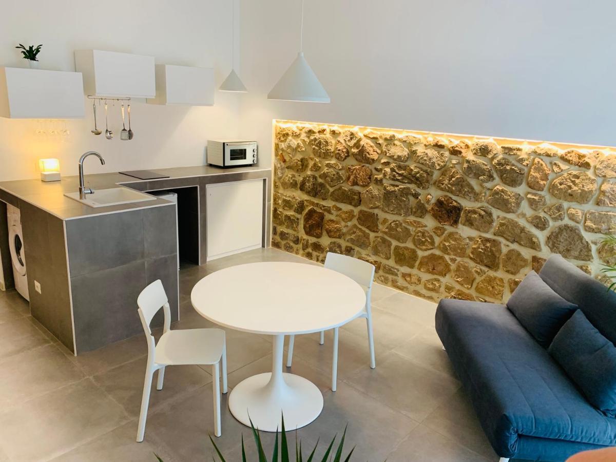 Kiwi Appartement Latina Buitenkant foto